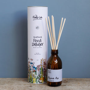 Handcrafted Soy Derived Reed Diffuser with Botanical Ingredients. Hand poured soy derived diffuser made of natural ingredients. Perfect for summer time scenting. Room filling diffuser with 6 natural rattan reeds and comes in a beautoful presentation box, which features wild flowers and animals on it. Cottage core in its sttyle, it is perfect for nature lovers. 