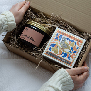 Long Lasting Double Wick Soy Wax Candle with Letterpress Matches Gift Box. Our sustainably sourced gift boxes are made with sustainable materials, filled with sustainable scent and feature a hand tired cotton ribbon. Perfect for gifts, such as birthday presents, housewarming and sympathy gifts. Bespoke and customisable gift boxes UK. 